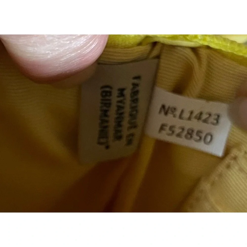 Coach‎ Womens Corner Zip Wristlet in Bright Yellow Wallet Leather 4.5x6